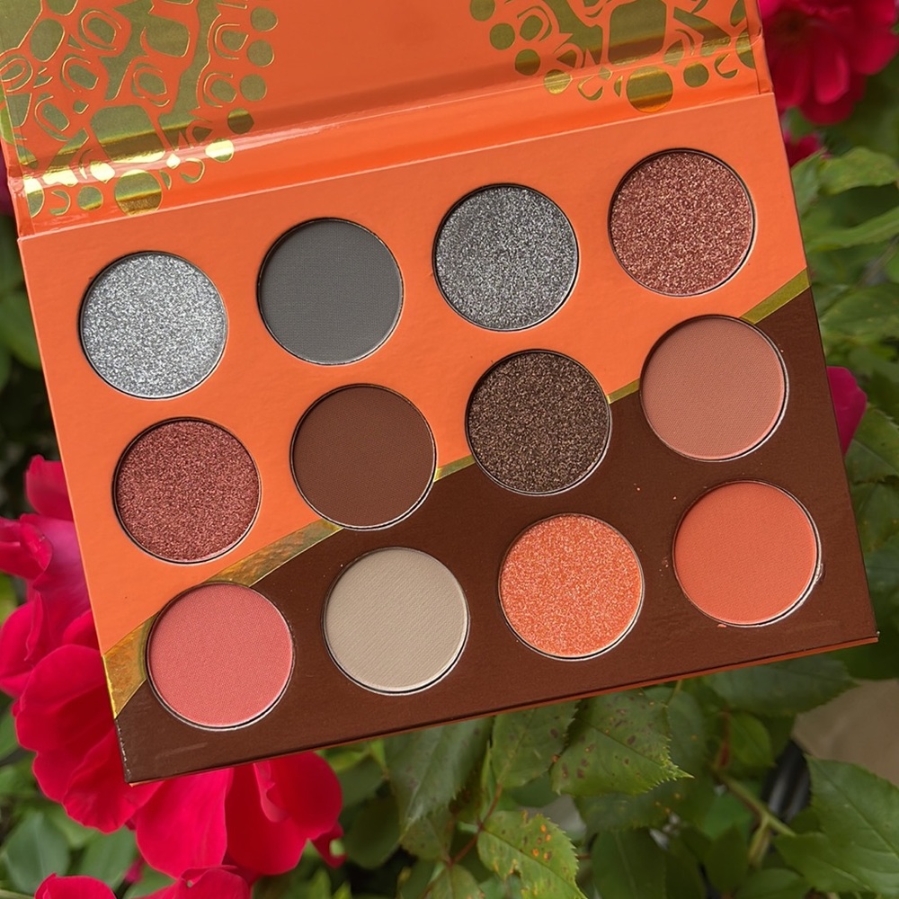 Juvia’s Place - The Nubian 3 Coral Eyeshadow Palette